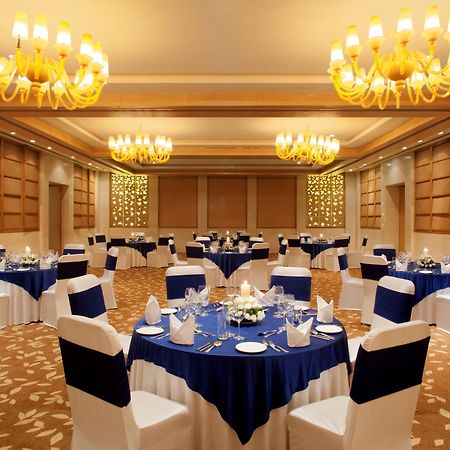 Radisson Blu Hotel New Delhi Dwarka Restauracja zdjęcie The Imperial Ball Room